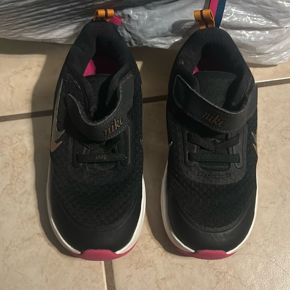 Toddler Nike shoes